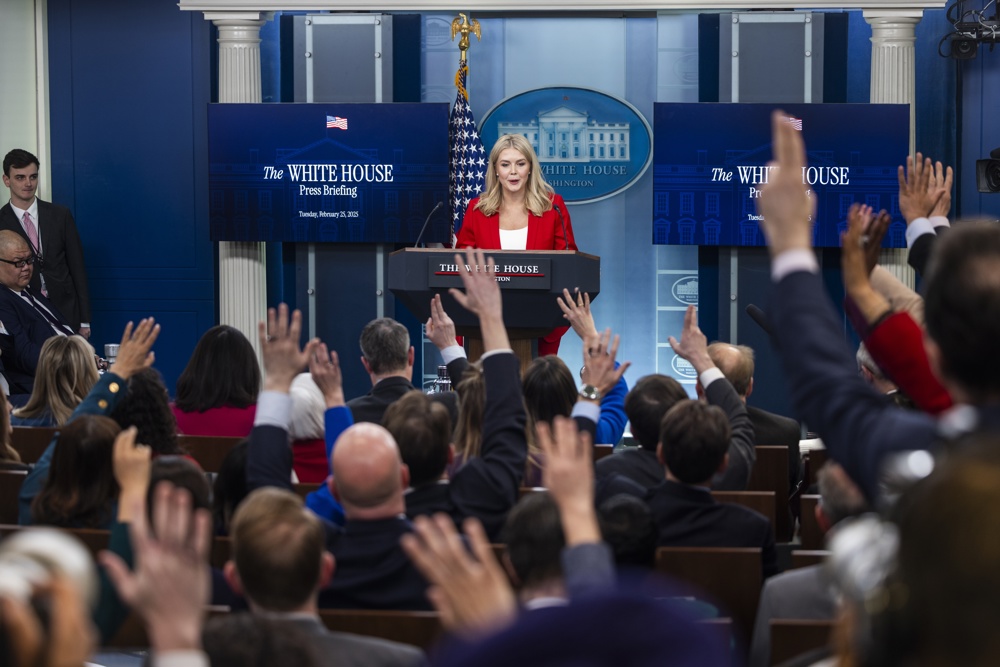 La Casa Blanca cambia las reglas a los medios y decidirá qué reporteros preguntan a Trump