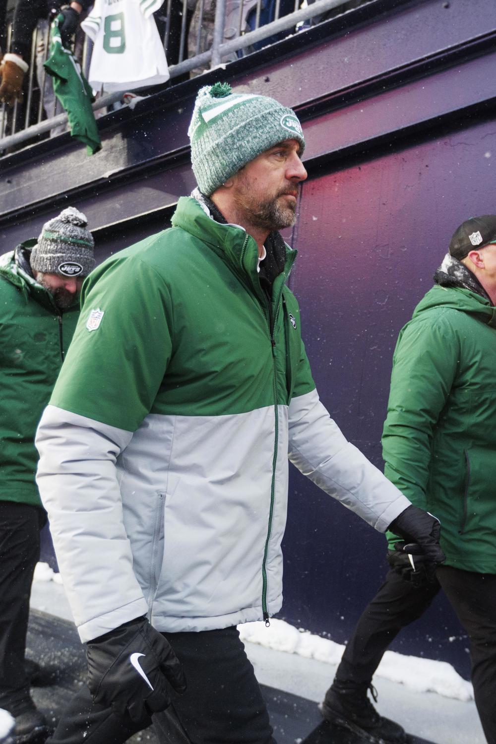 Aaron Rodgers, optimista de volver en la temporada 2025 de la NFL