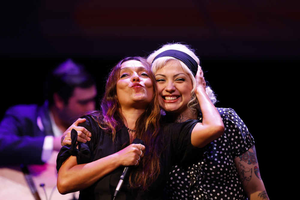 Mon Laferte confiesa en México su necesidad de hacer canciones incómodas y honestas