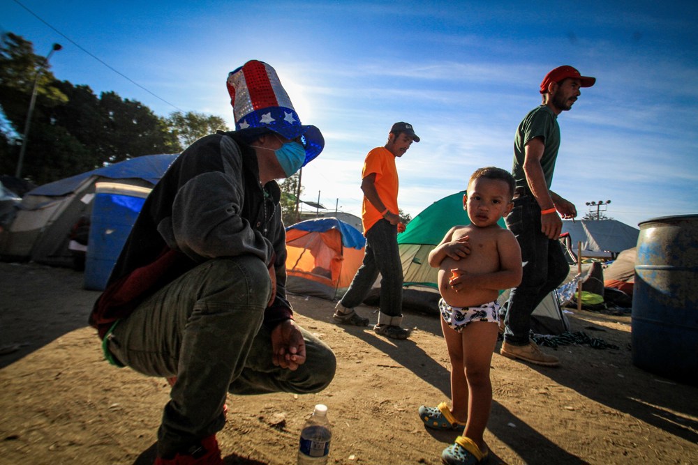 Migrantes deportados de EE.UU. a México cruzan frontera nicaragüense en camino de retorno