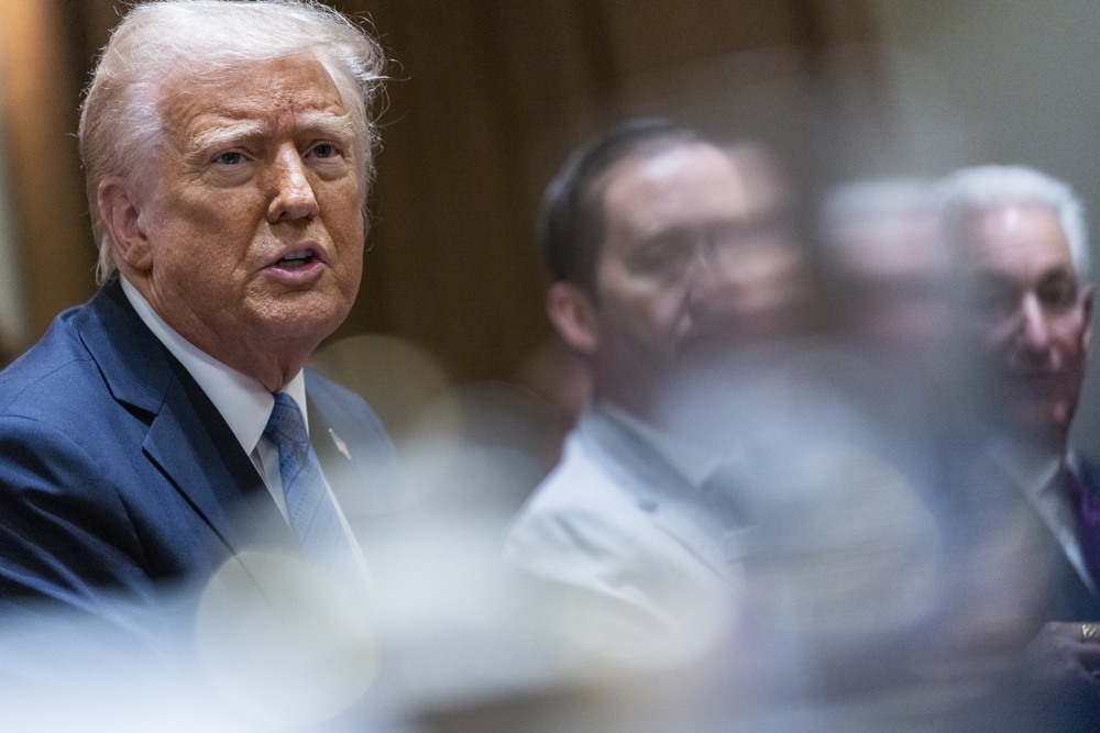 Trump niega que los mensajes de Signal sean planes de guerra: “Realmente no es gran cosa”