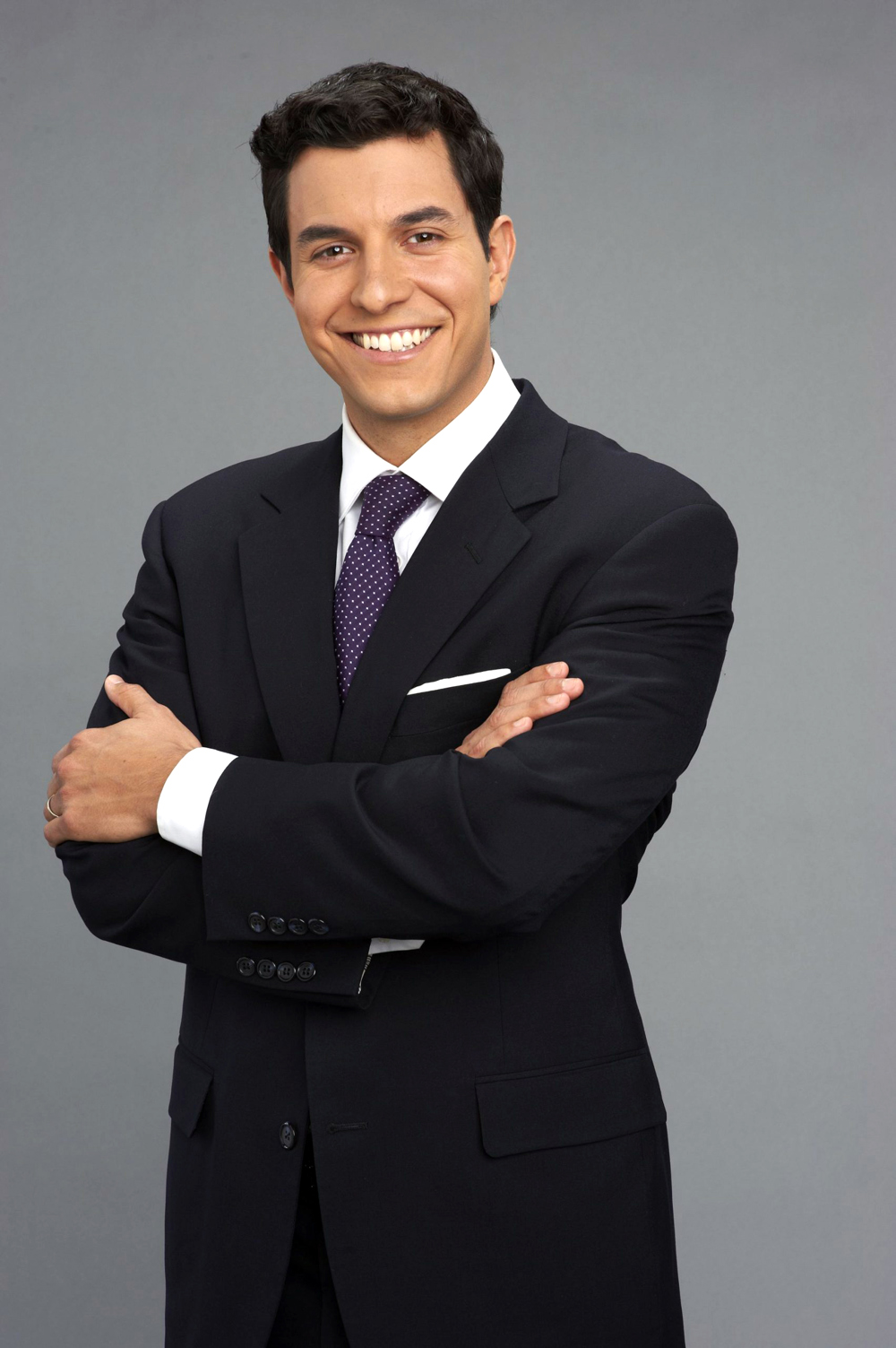 Tom Llamas se convierte en el primer latino en liderar el noticiero de NBC en EE.UU.