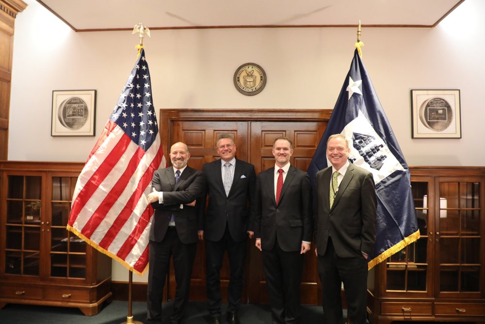 La UE insiste en lograr un acuerdo con EE.UU. en lugar de “aranceles injustificados”