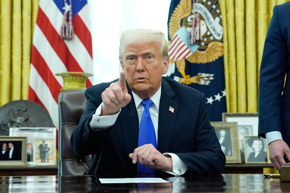 Trump dice que se están negociando “contratos” para “dividir” las tierras en Ucrania