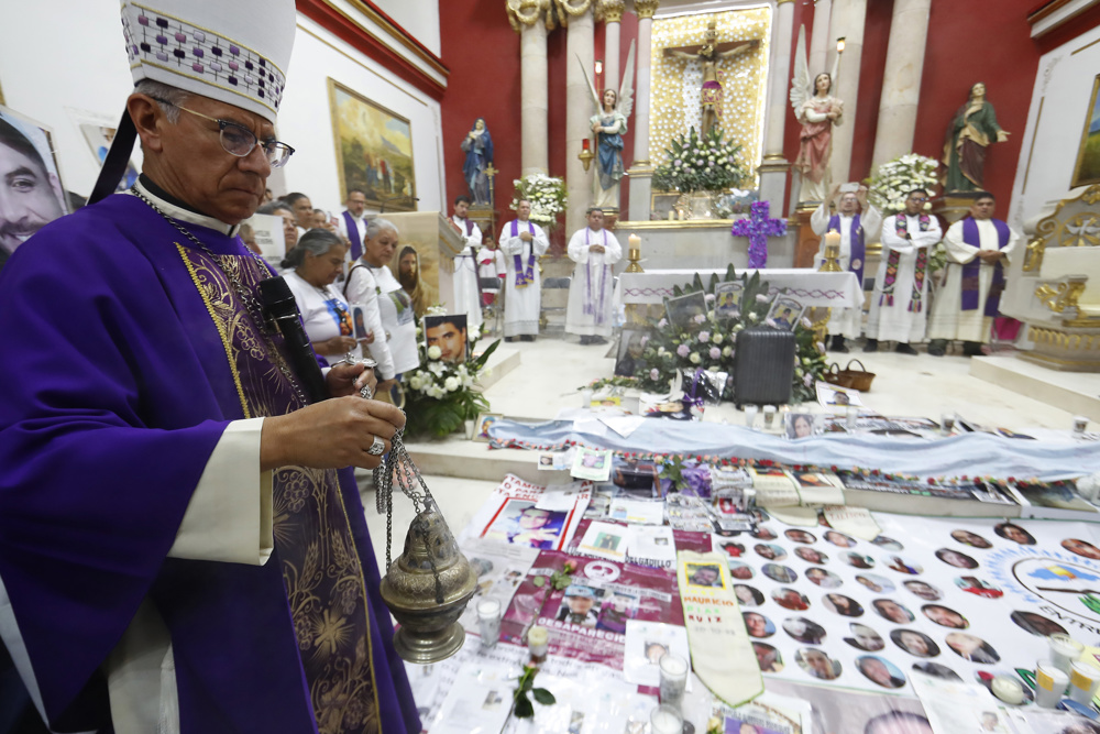Colectivos denuncian ser excluidos de las investigaciones en el campo de exterminio en Jalisco