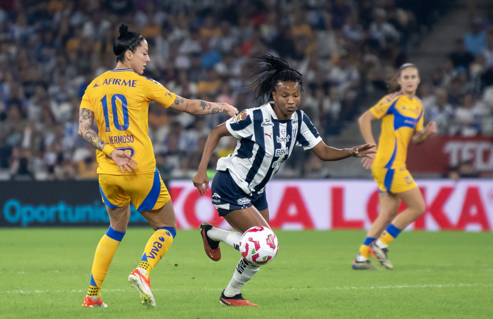 Las Rayadas de la costarricense Valverde vencen al Juárez y van sextas en el Clausura