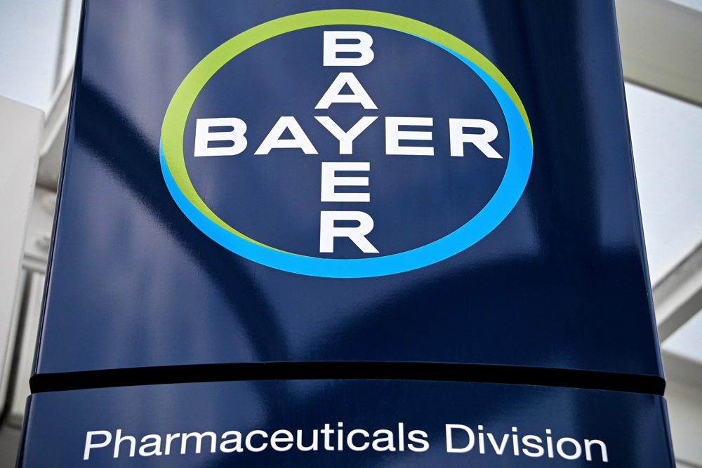 Bayer, condenada a pagar 2.100 millones de dólares en EE.UU. por demanda de cáncer contra Roundup