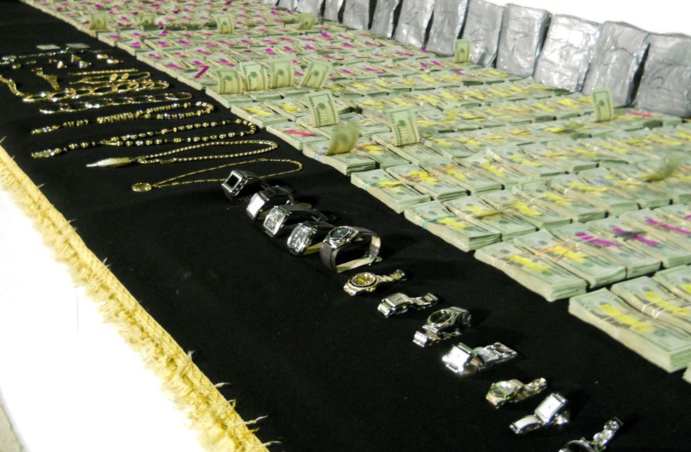 Decomisan en Puerto Rico joyas falsas de China valoradas en 3,5 millones de dólares
