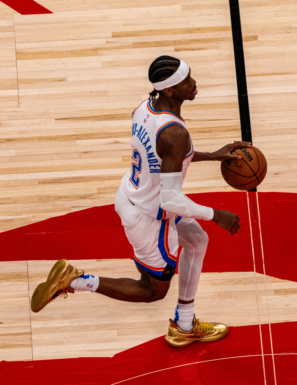 Los Thunder recortan distancias con los Cavaliers y los Wolves encadenan ocho triunfos