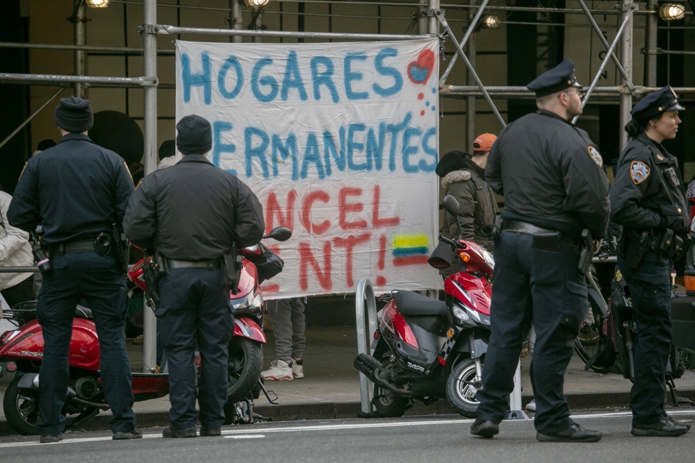 A falta de agentes migratorios, EEUU recurre a un polémico pacto con policías locales