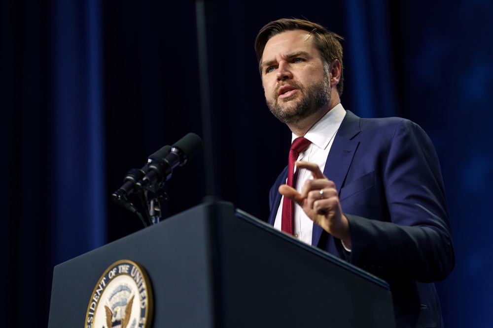 Vance dice que países europeos carecen de experiencia para ayudar con tropas a Ucrania