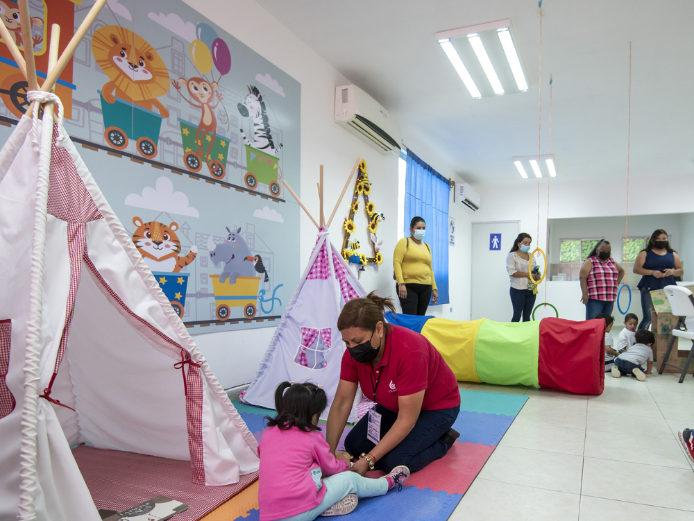 La mitad de las infancias menores de cinco años en México carece de servicios de cuidado