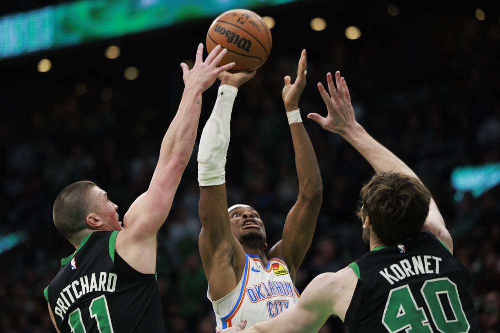 Los Thunder sellan el billete para los ‘playoffs’, Bridges rescata a NY sobre la bocina