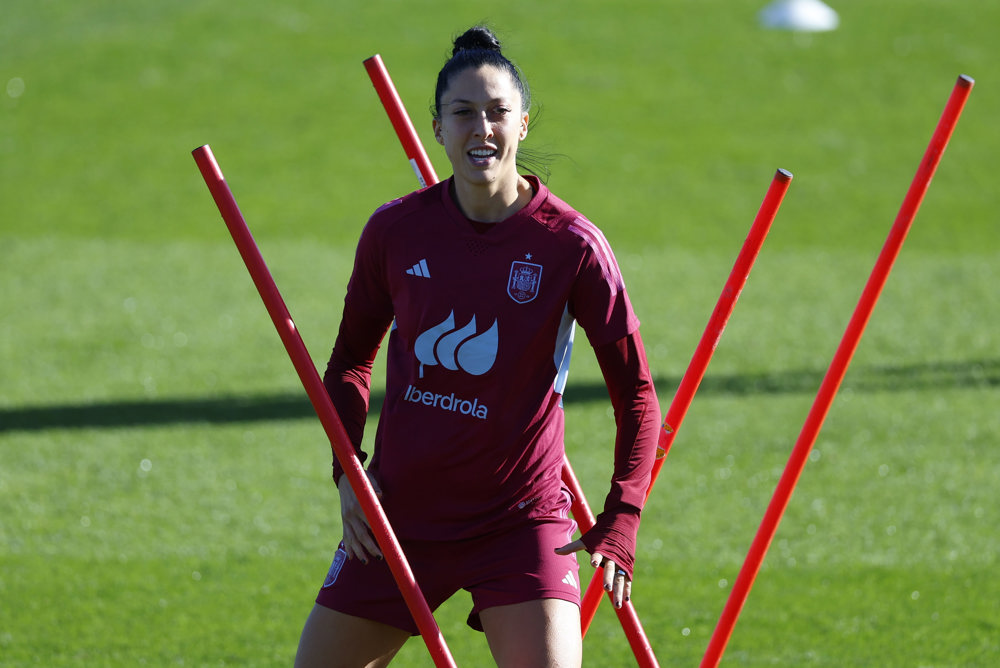 Jenni Hermoso vuelve a quedarse fuera de la lista de Montse Tomé