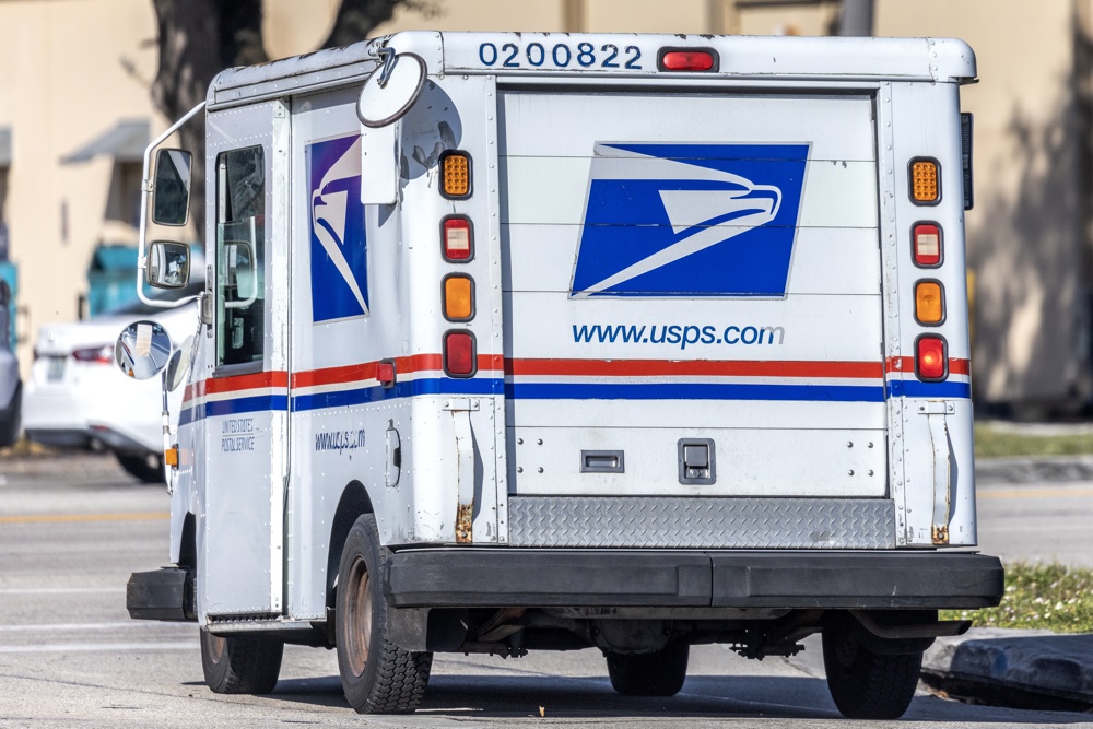 Servicio de correos de EEUU recortará 10.000 empleos tras un acuerdo con agencia de Musk