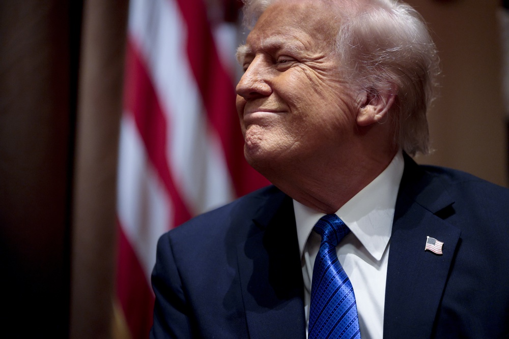 Trump se alza con una pequeña victoria en su intento de cancelar admisiones de refugiados