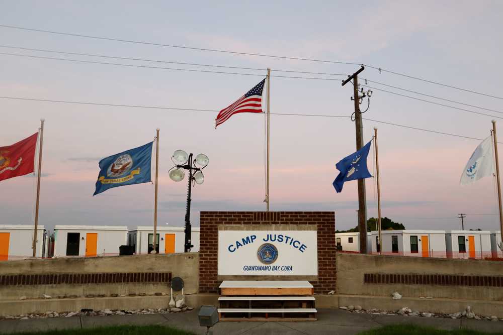 Un juez federal estudia las deportaciones a Guantánamo, vaciada de migrantes la semana pasada