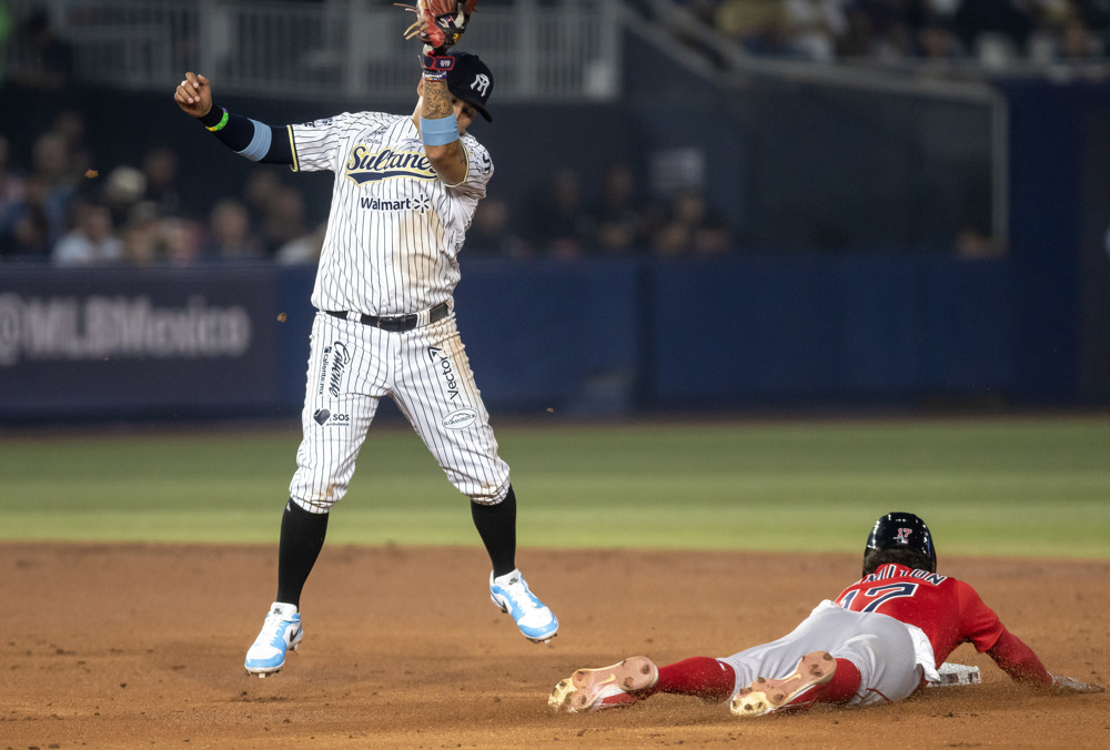 10-1. Los Red Sox apalean a los Sultanes en juego de preparación en Monterrey
