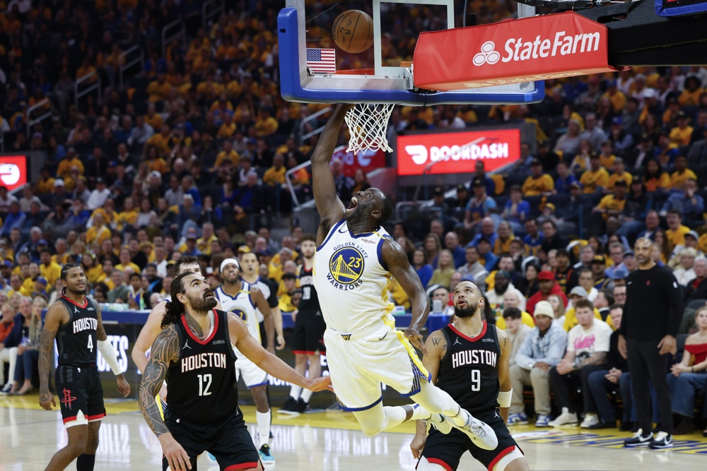 104-93. Curry da un recital en unos Warriors sin Butler