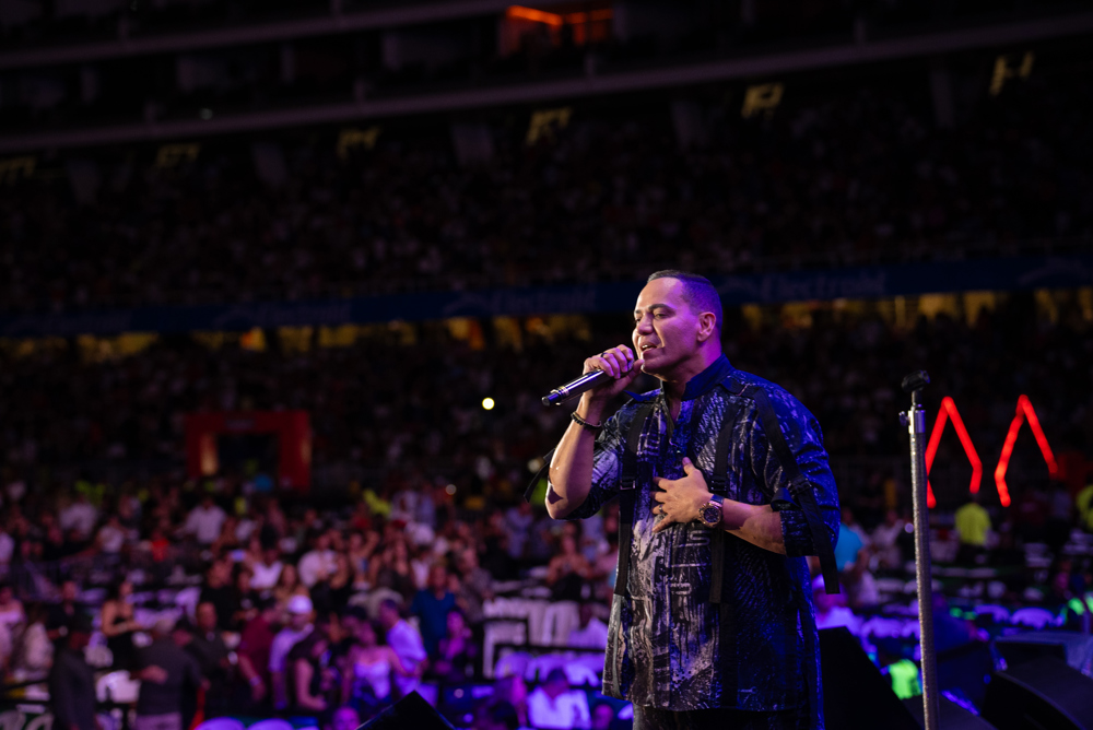 El salsero puertorriqueño Víctor Manuelle lleva su gira por primera vez a Europa