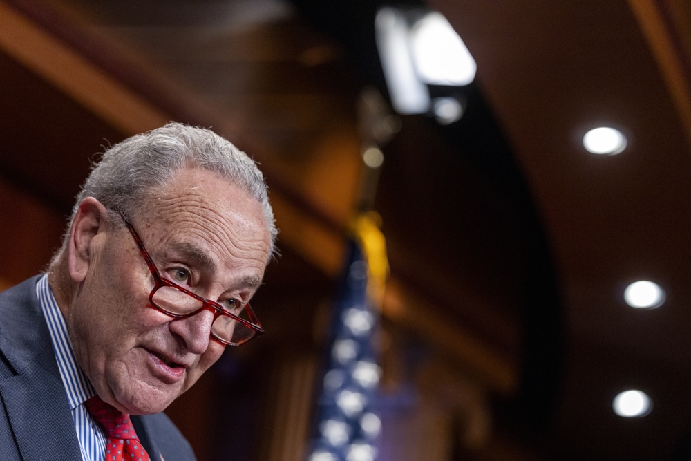 Trump es acusado por los demócratas de manipular los mercados con la tregua arancelaria