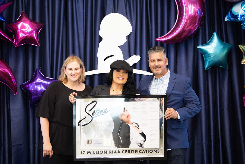 Selena recibe homenaje póstumo de la industria discográfica de EE.UU. por récord musical