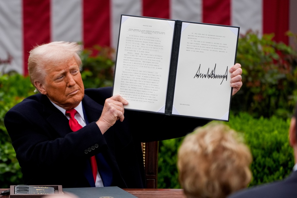 Trump compara sus aranceles con una cirugía: “El paciente sobrevivió y se está curando”