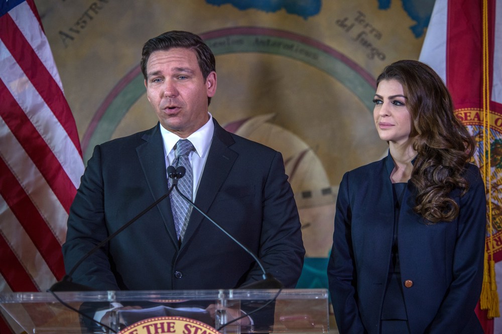 Fundación dirigida por esposa de gobernador de Florida recibe 10 millones del estado