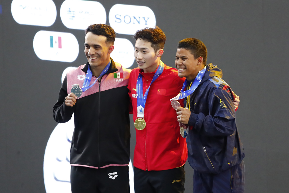 El mexicano Celaya y el colombiano Uribe ganan plata y bronce en la Copa Mundial de saltos