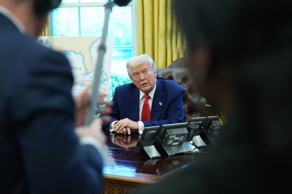 Trump afirma que Estados Unidos ha trasladado a “muchas tropas” a Panamá