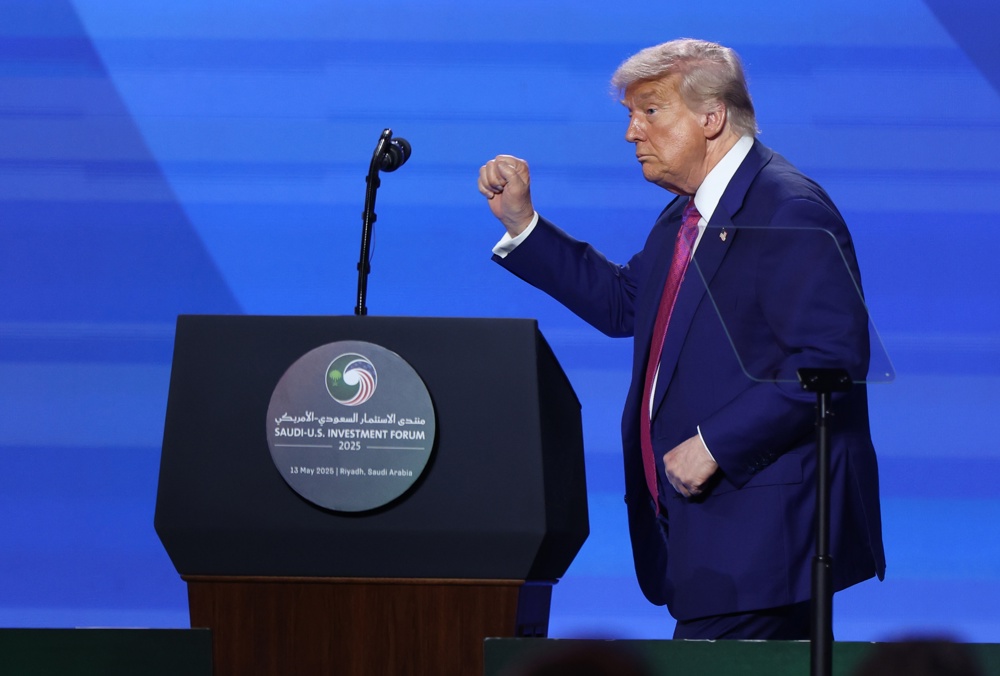 Una jueza respalda a Trump en el uso de una ley de guerra para expulsar a migrantes
