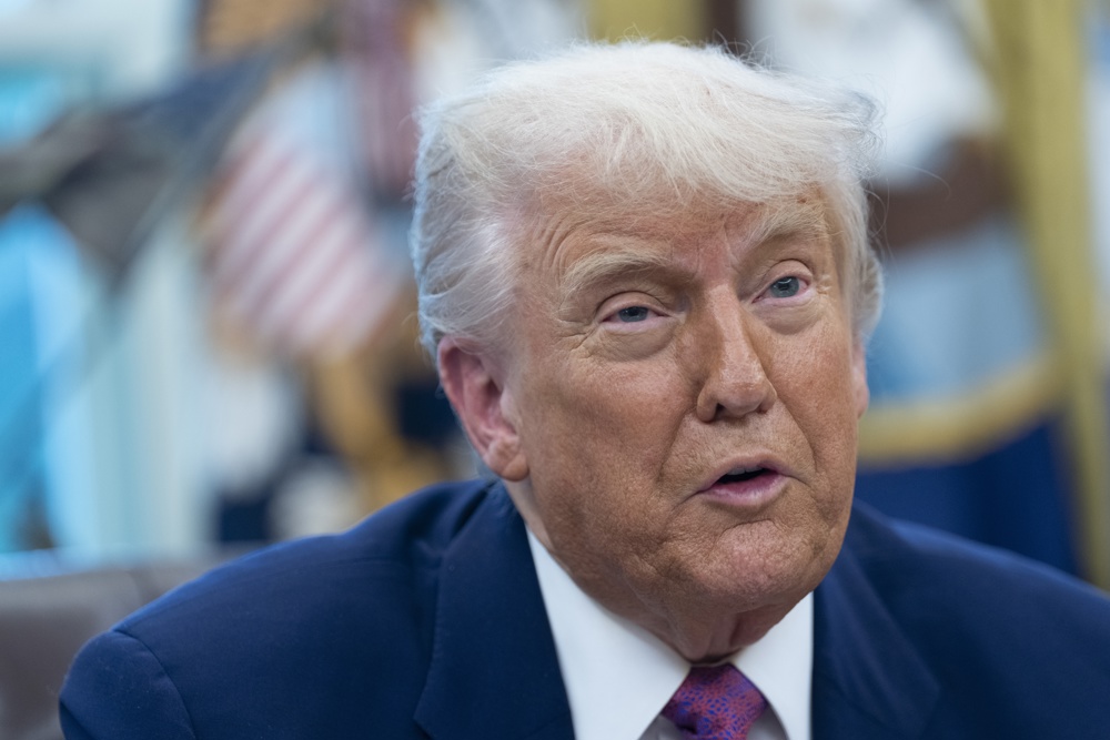 Trump y el presidente sudafricano chocan sobre si existe un genocidio contra los blancos