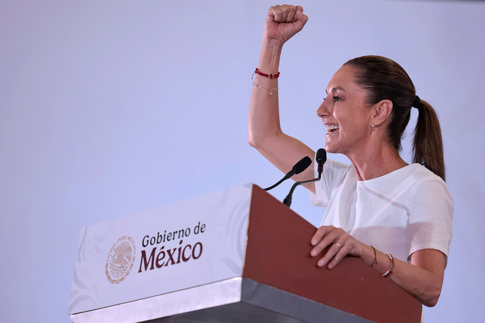 Sheinbaum pide no politizar accidente de buque mexicano y confirma mejoría de heridos