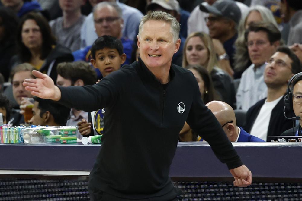 Steve Kerr: “Tenemos que encontrar una nueva fórmula sin Curry”