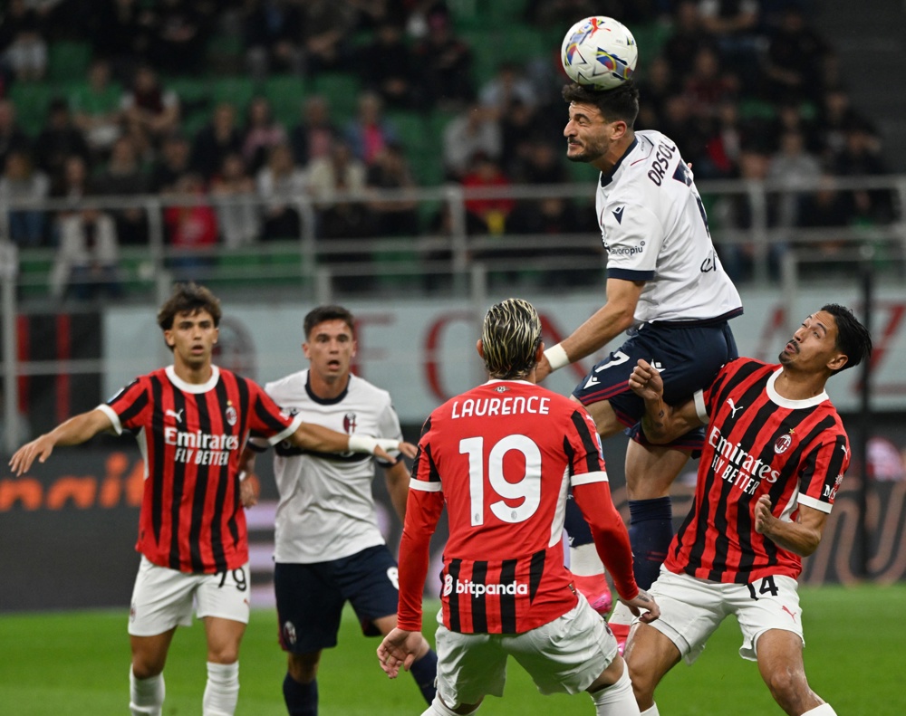3-1. El mexicano Giménez rescata al Milan antes de la final de Copa