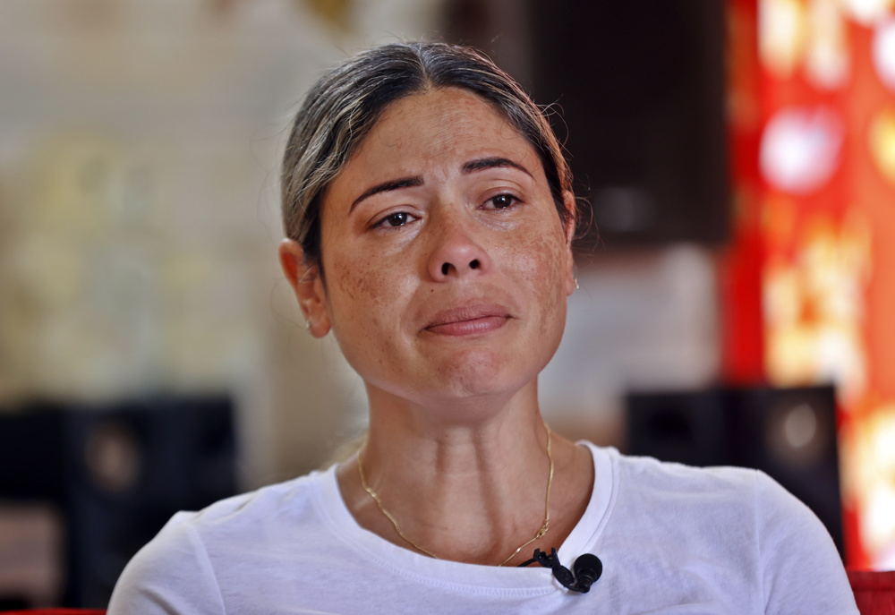 "¡Me estás quitando mi vida!", lamenta cubana deportada de EE.UU. sin su hija de 17 meses