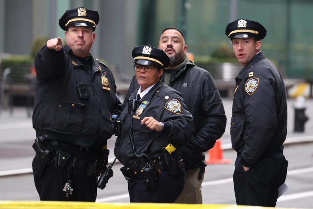 Policía de Nueva York busca a menor de 14 años sospechoso de matar a otra menor de 16