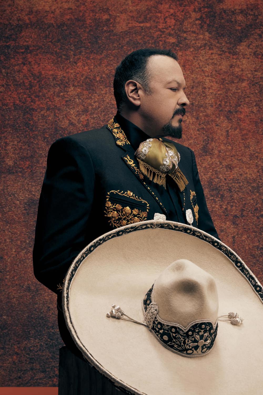 Pepe Aguilar lanza disco con "el origen" de la música mexicana ante auge de los tumbados