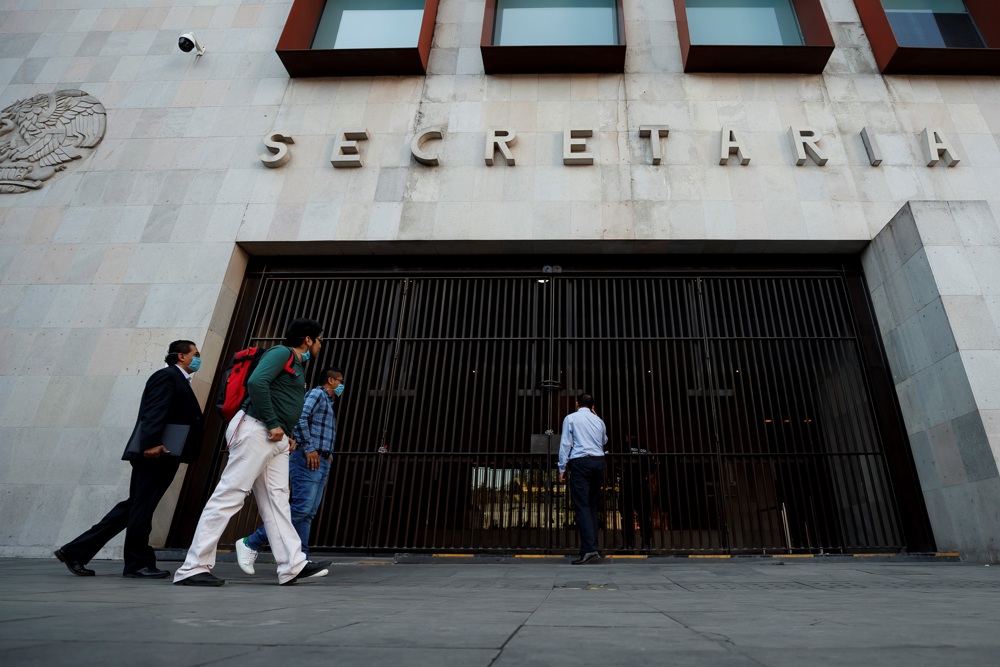 México alerta por el retiro de un permiso humanitario a una menor en EE.UU.