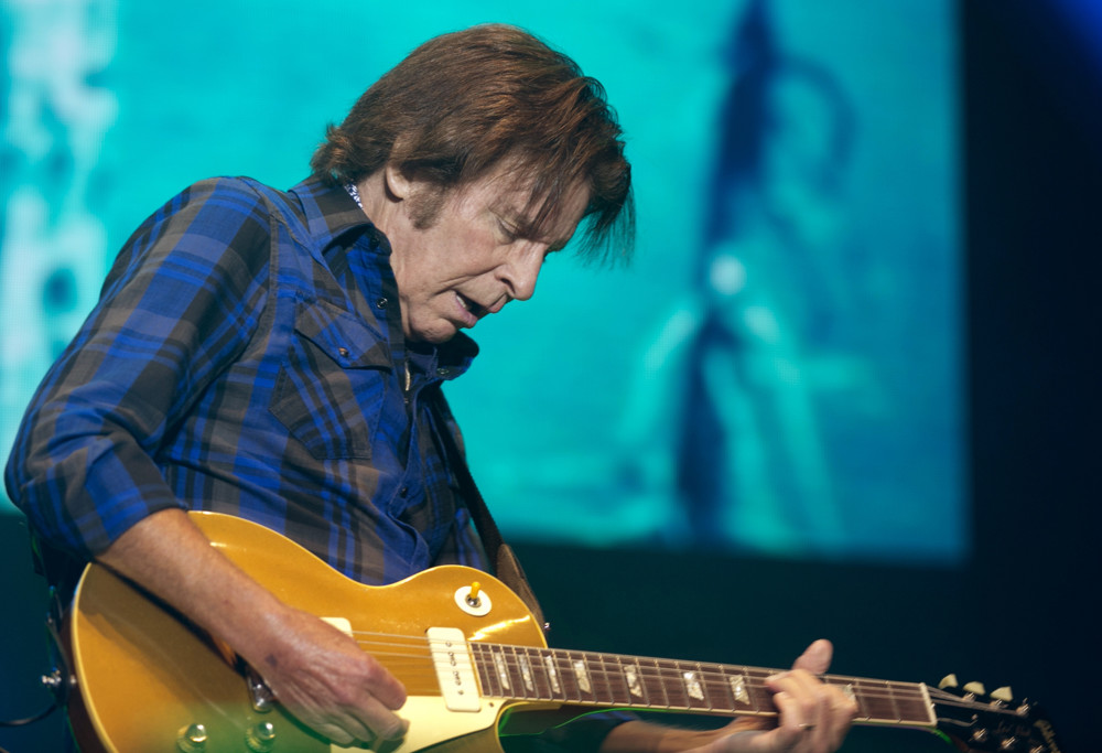 John Fogerty lanzará nuevas grabaciones de canciones de Creedence Clearwater Revival