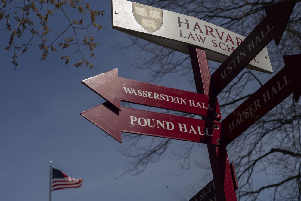 Administración Trump da plazo 72 horas a Harvard si quiere volver a matricular extranjeros
