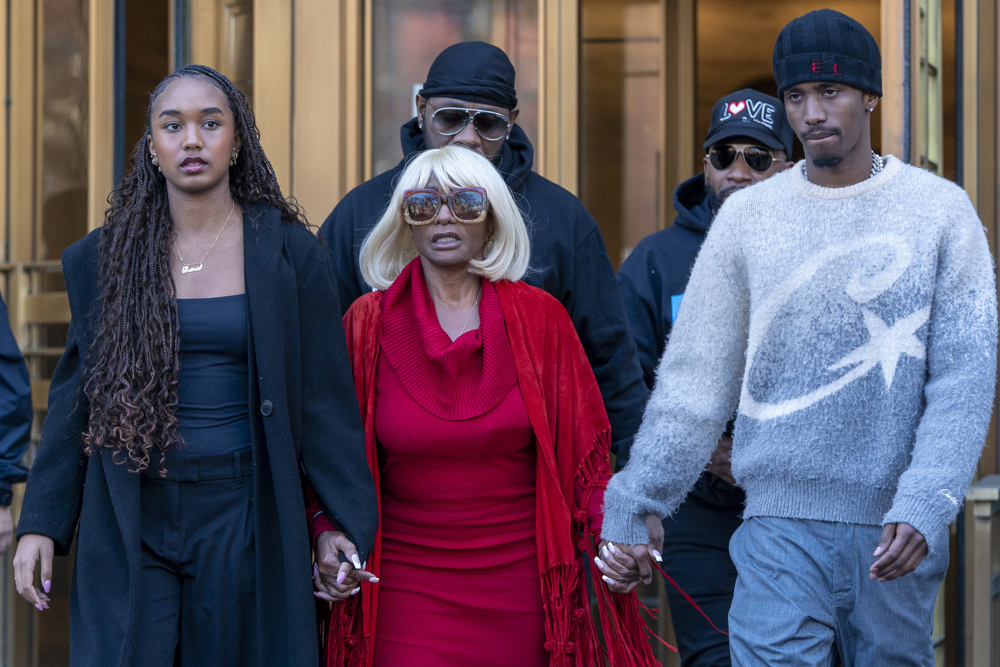 Estríper afirma que Diddy le pagó en varias ocasiones para tener sexo con víctima