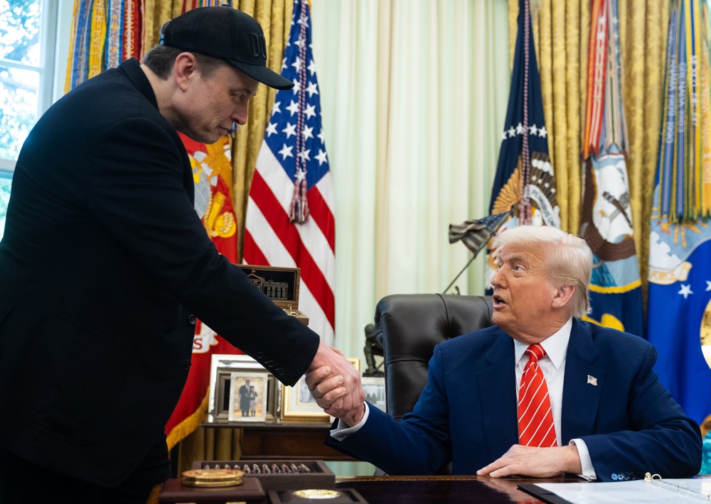Musk se despide entre halagos de Trump y dice que seguirá asesorando al presidente