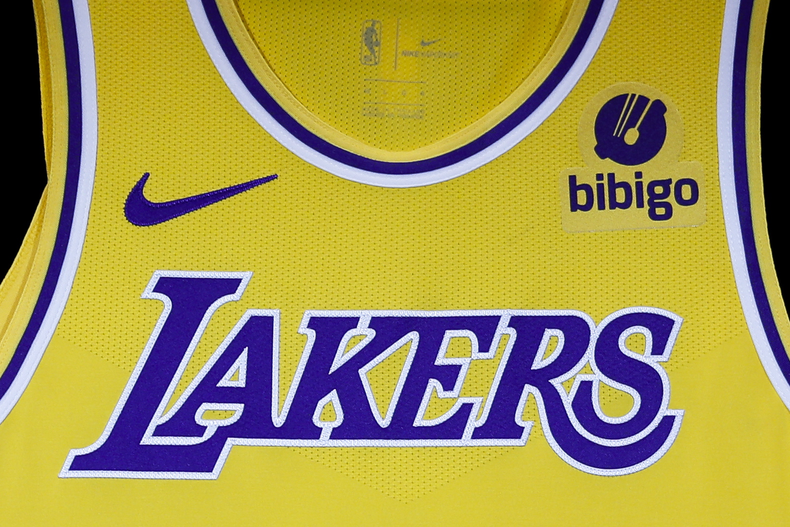 La familia Buss vende los Lakers por 10.000 millones de dólares a Mark Walter
