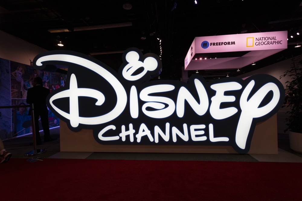 Disney despide a cientos de empleados para afrontar la caída de la televisión tradicional