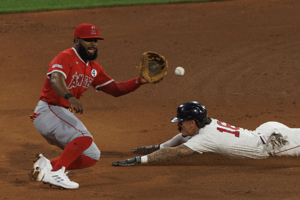 El venezolano Germán Márquez lo vuelve a hacer