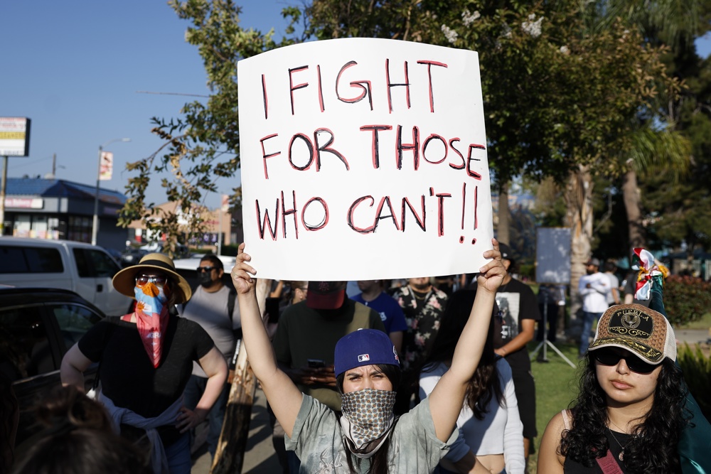 Florida anuncia protección para agentes de ICE y “no tolerará” protestas como California