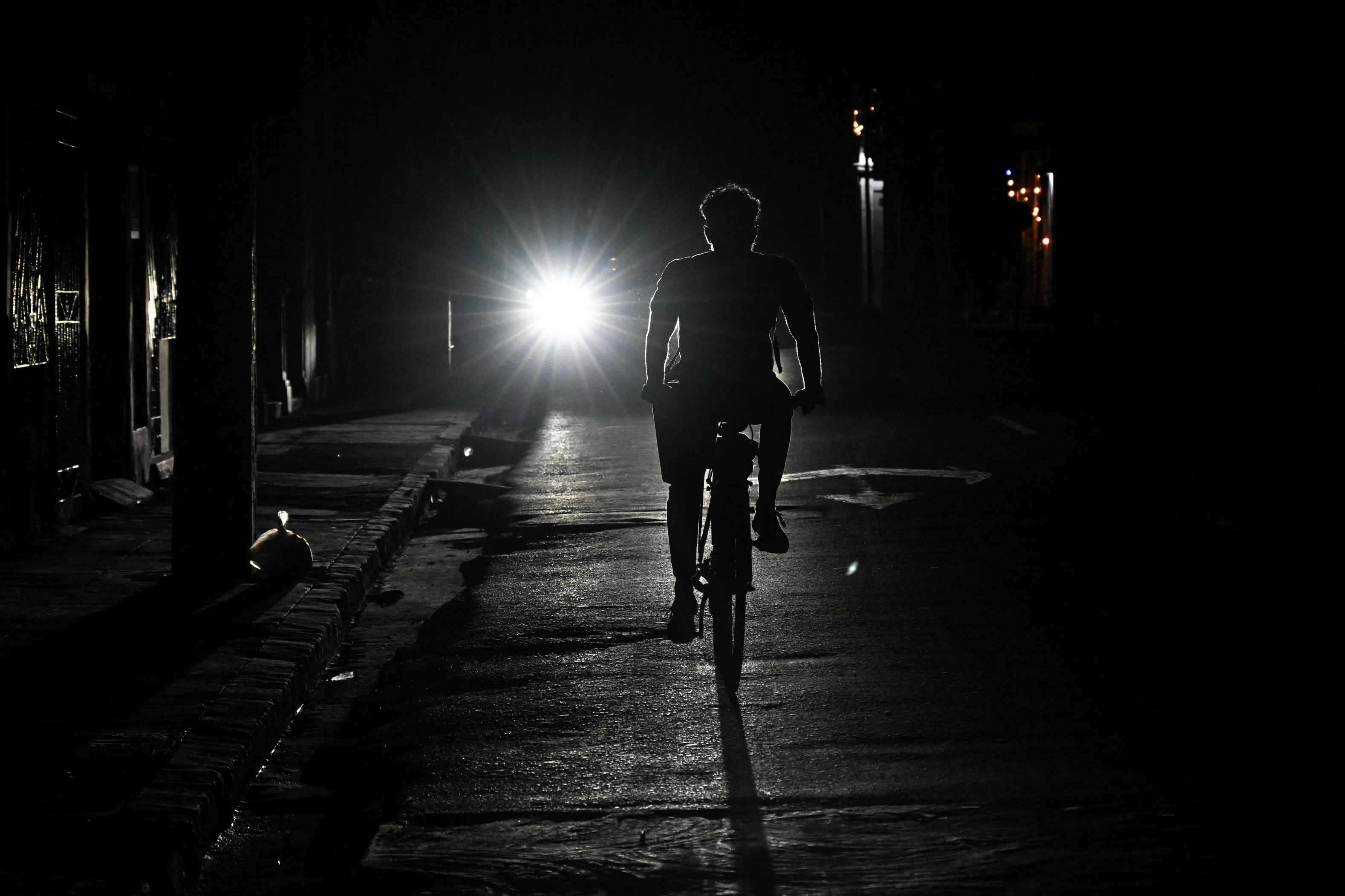 oppenheimer-espanol-cuba-20250609