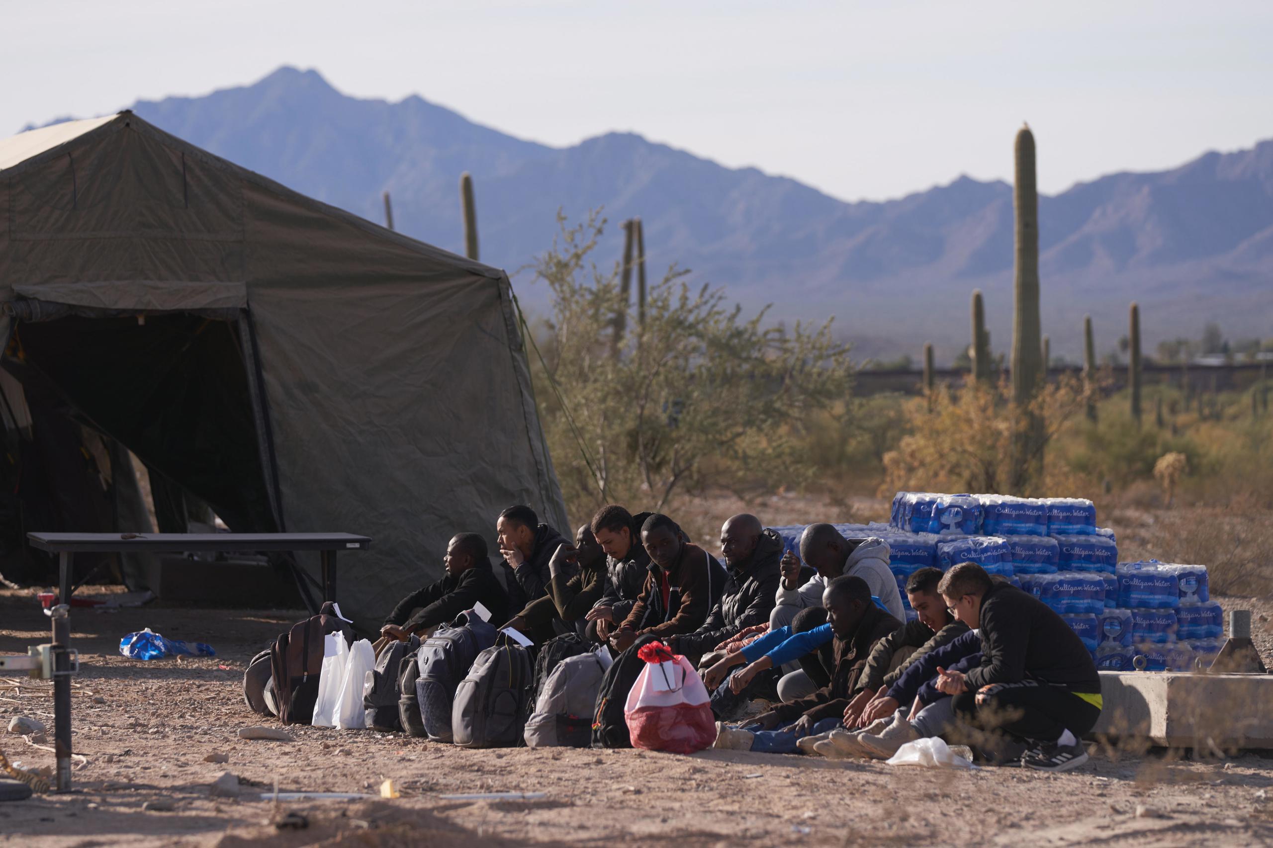 Inmigrantes en EEUU reviven con Alcatraz las humillaciones en carpas de Arpaio en Arizona