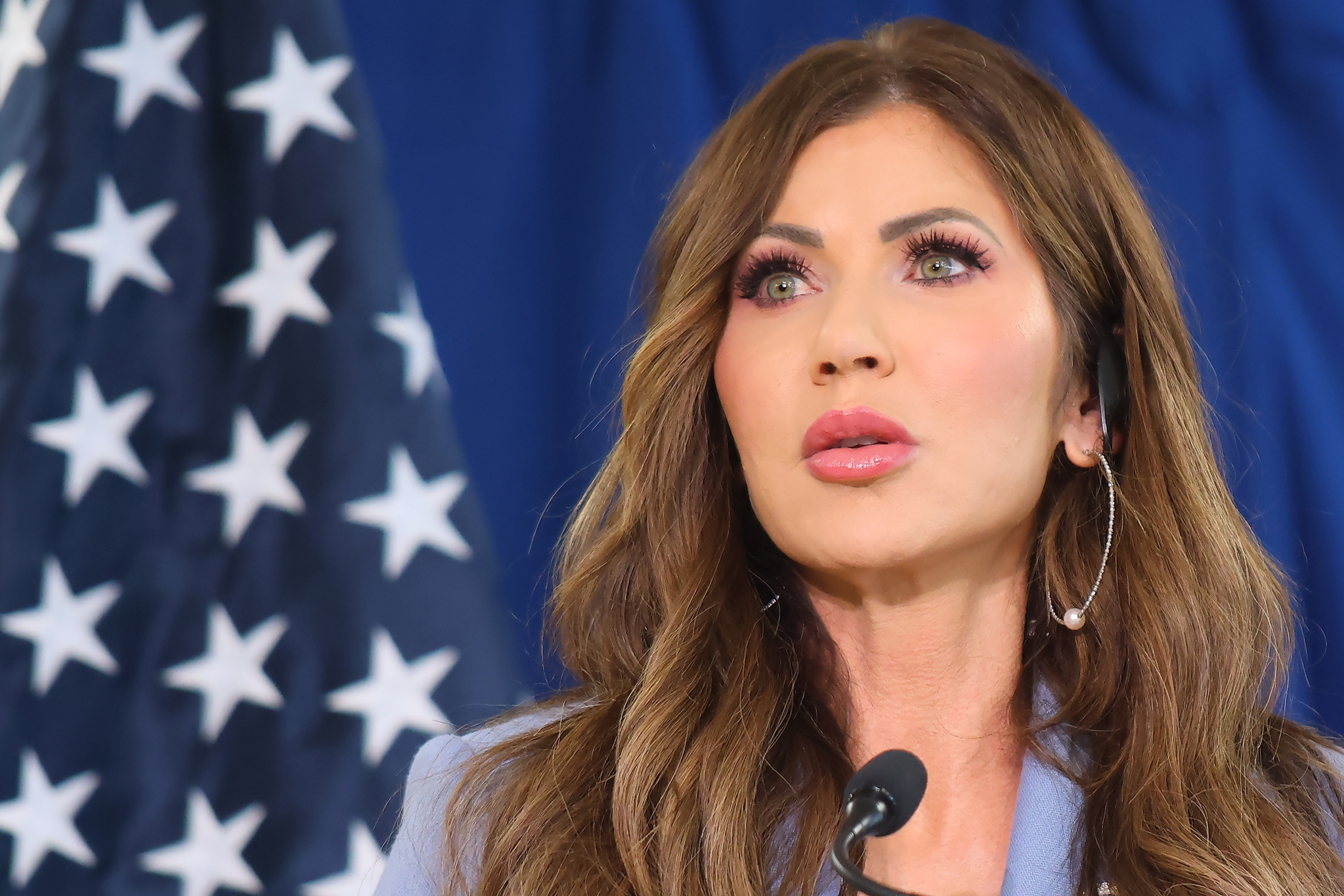 Nueva York verá más presencia de agentes migratorios tras ataque a oficial de Aduanas